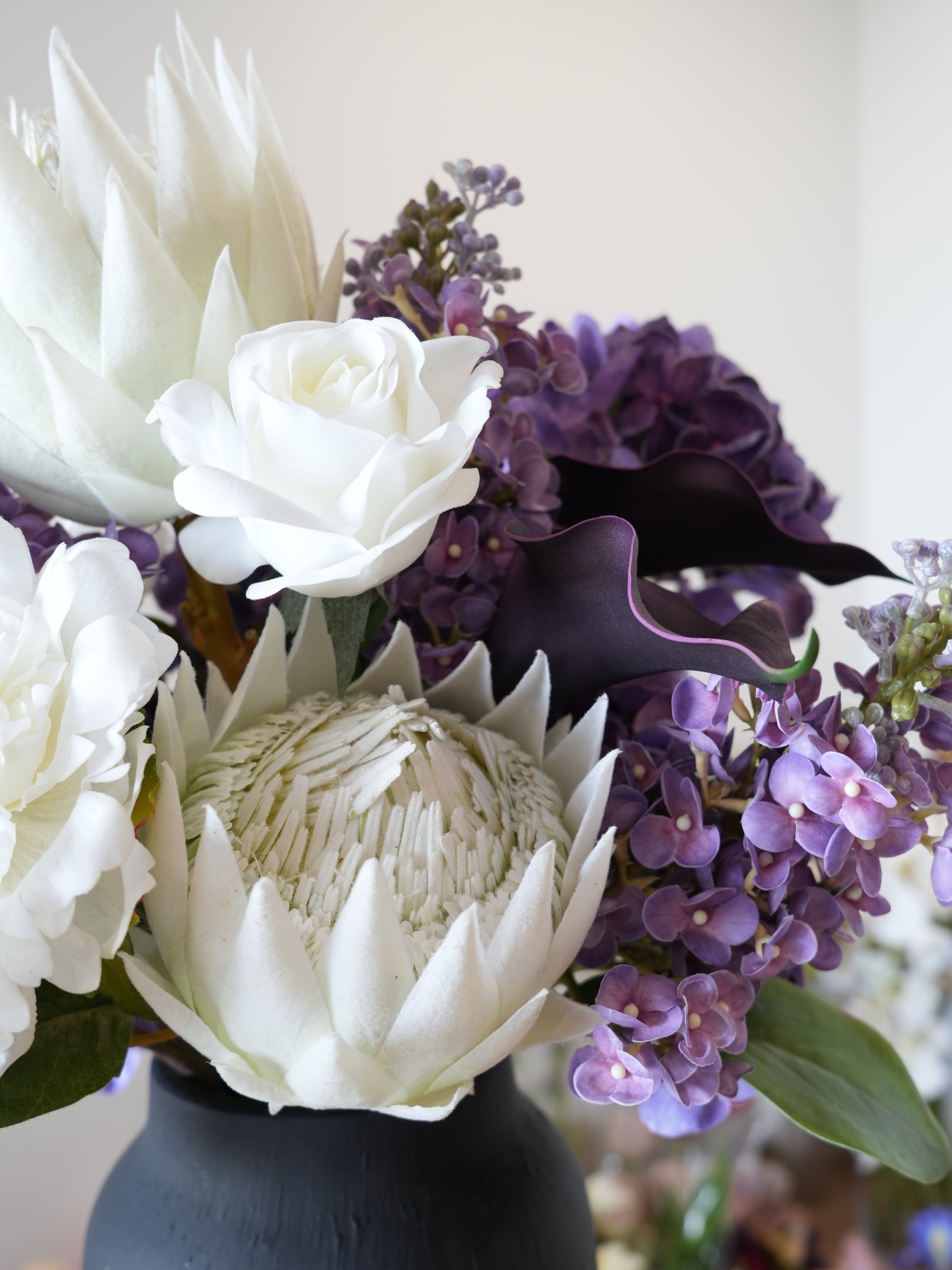 THE BLANC - Soft White & Purple