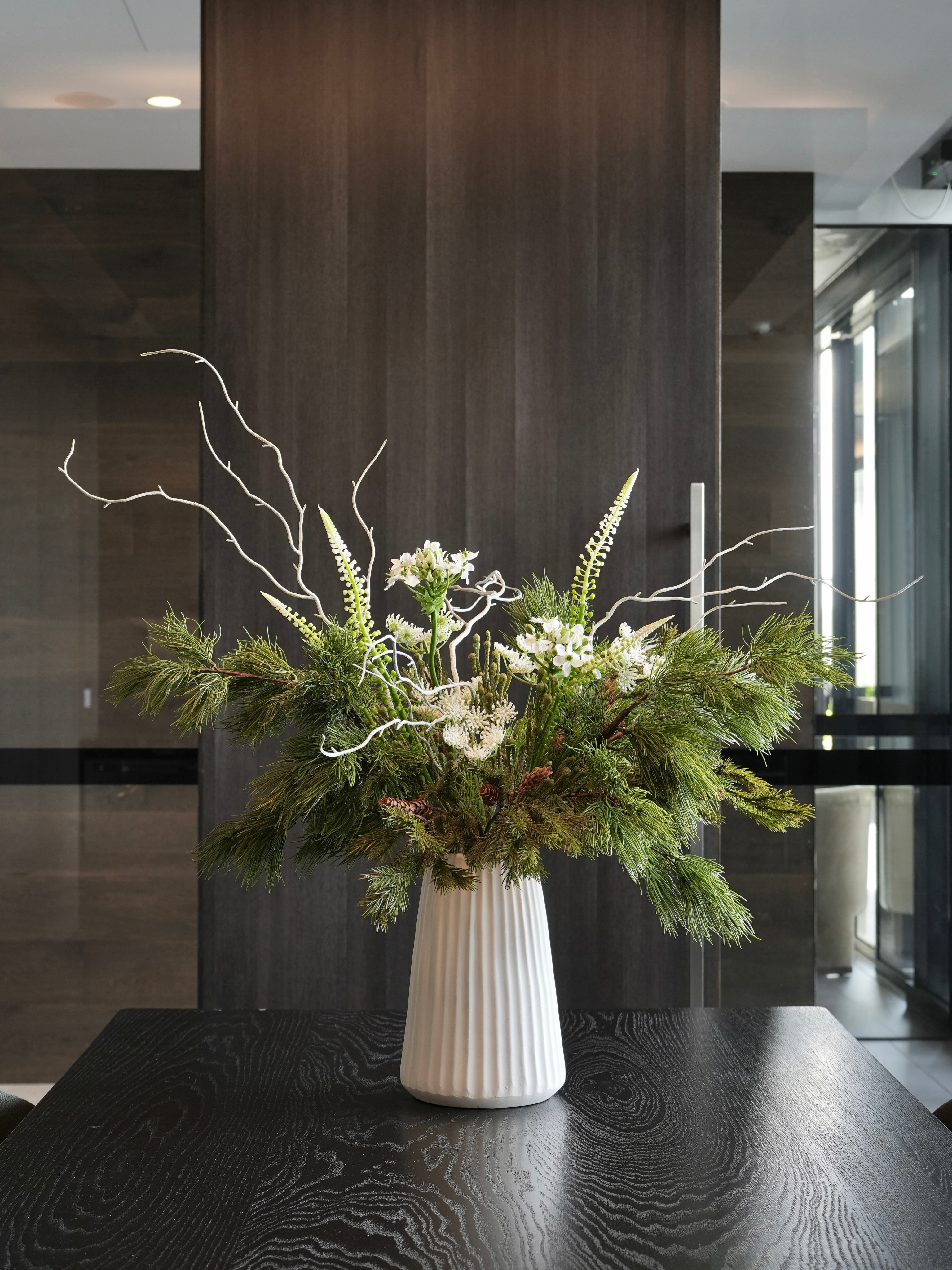 THE AIRE - Soft White, Green & Brown