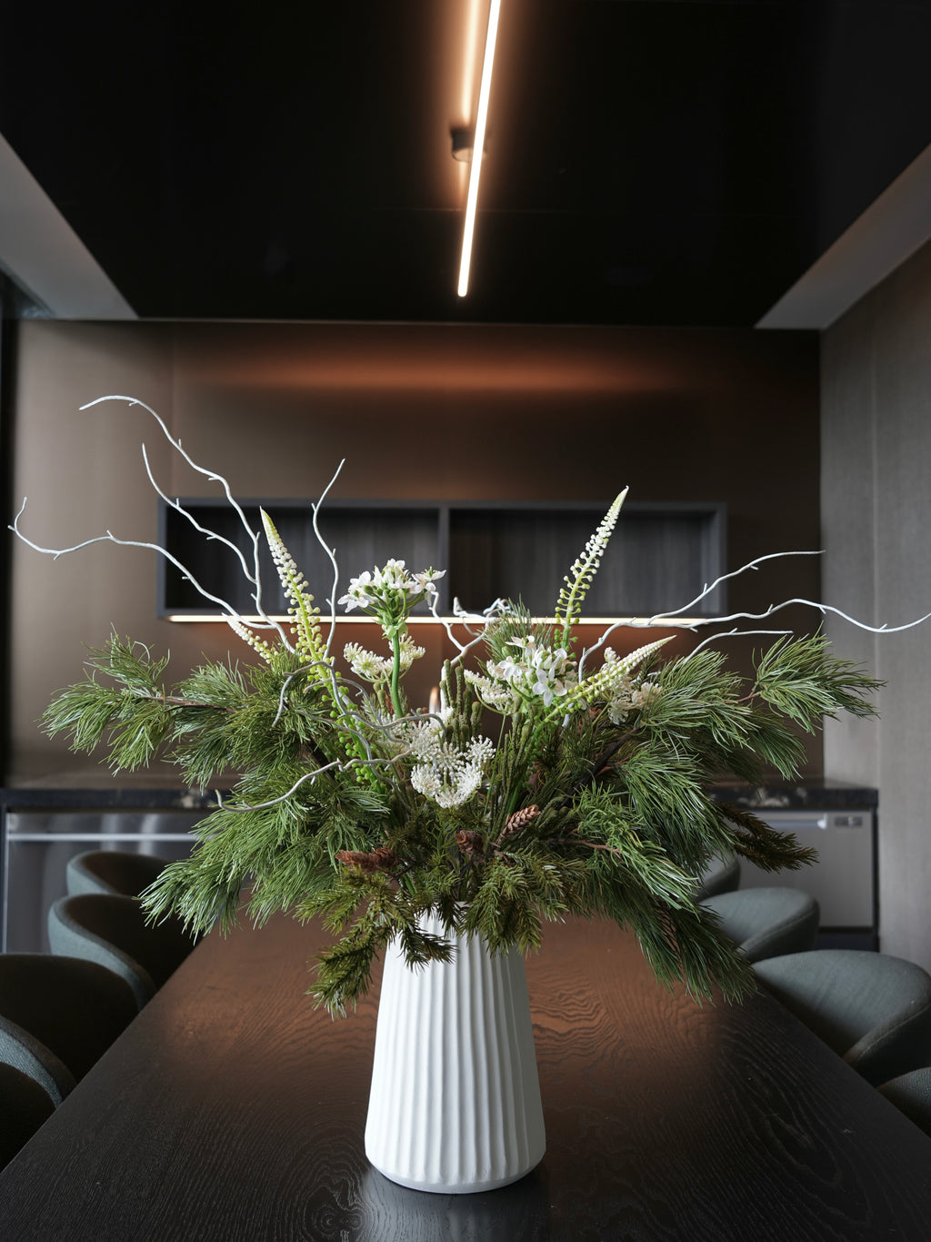 THE AIRE - Soft White, Green & Brown