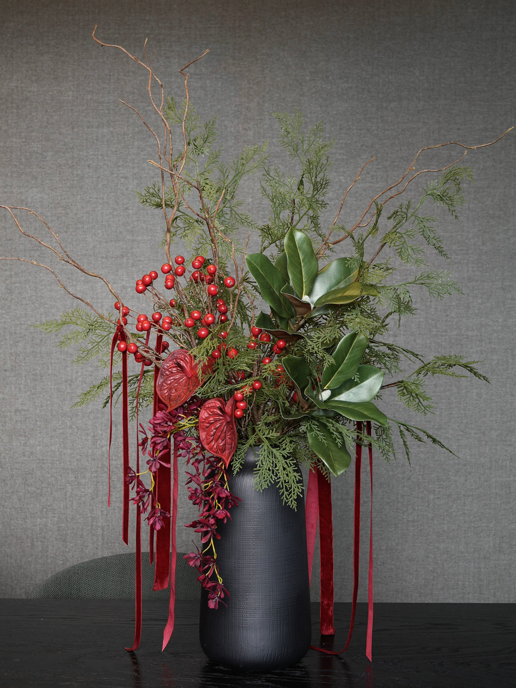 THE SYLAS - Green Foliage & Dark Red