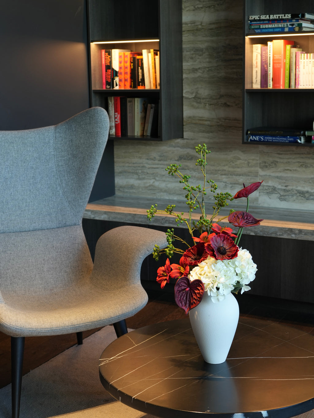 THE EVE - Soft Cream, Red & Green